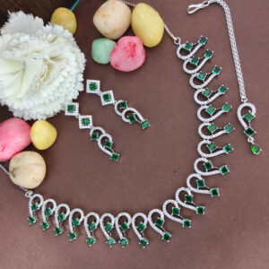 Americian Diamond Necklace With Earring.