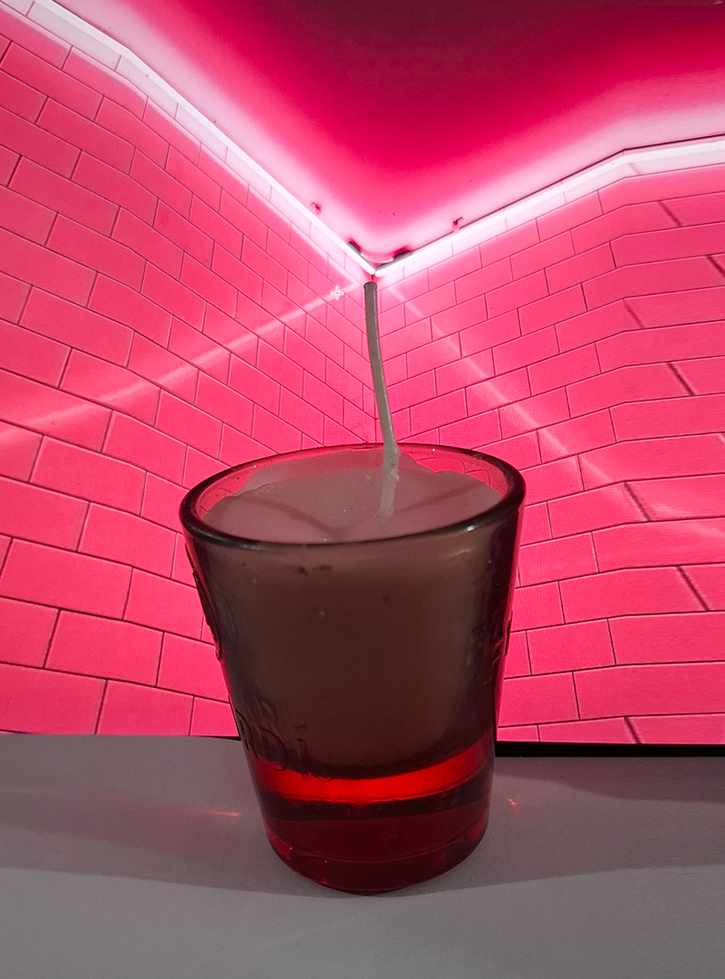 Red Glass Candle – Light Pink Soy Wax with Small Flower