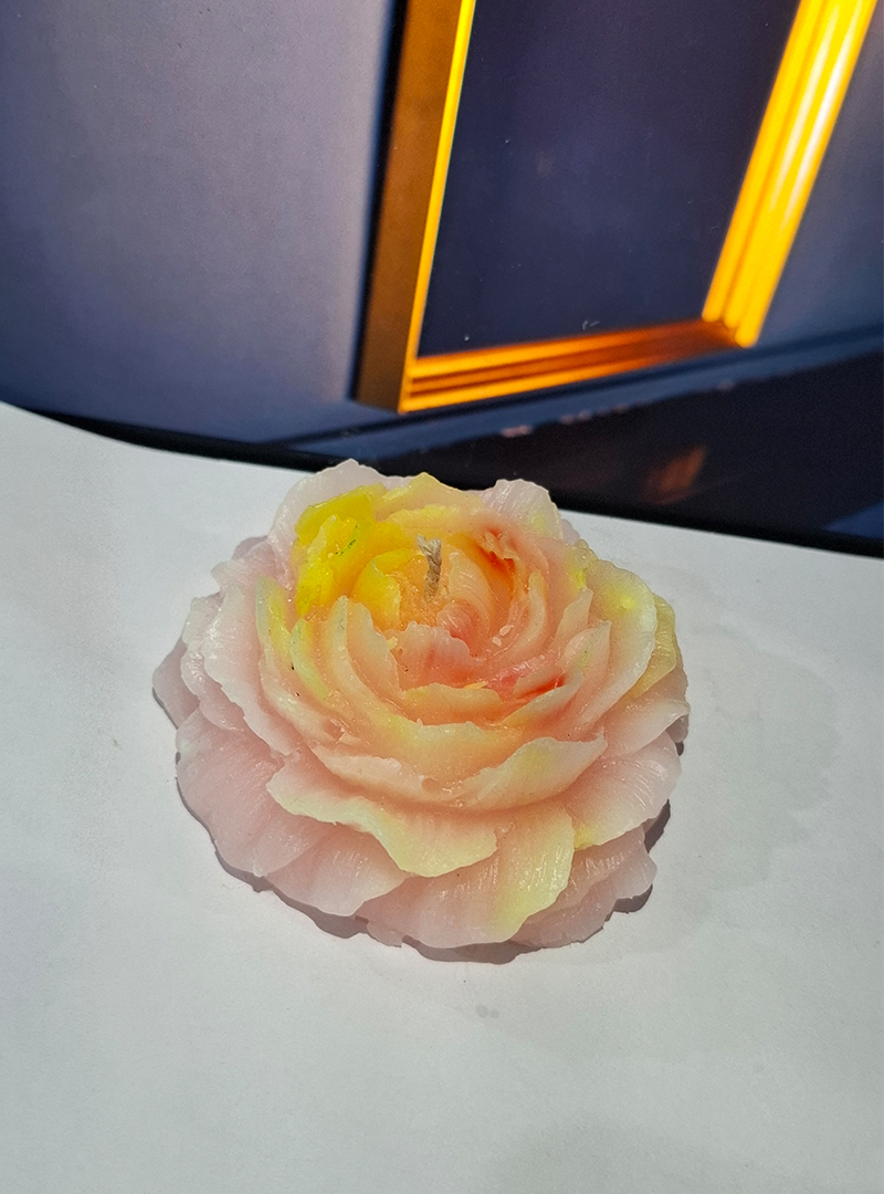 Rose Shape Candle – Premium Paraffin Wax, Romantic Decorative Candle